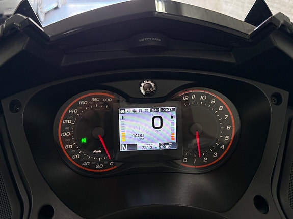Can-Am Spyder ST 101HK B-körkort ”VÄLVÅRDAD” Endast 1200mil/2 Ägare/ 18 of 24