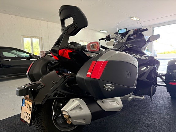 Can-Am Spyder ST 101HK B-körkort ”VÄLVÅRDAD” Endast 1200mil/2 Ägare/ 10 of 24
