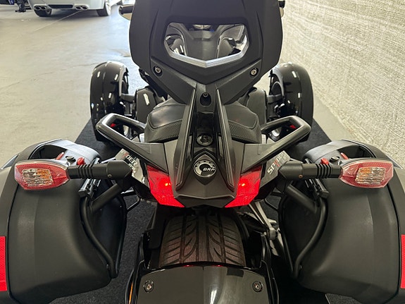 Can-Am Spyder ST 101HK B-körkort ”VÄLVÅRDAD” Endast 1200mil/2 Ägare/ 9 of 24