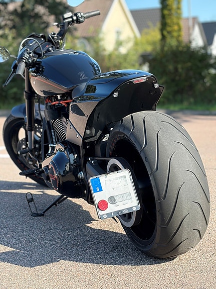 Harley-Davidson FXDR Milwaukee-Eight 114 3 of 14
