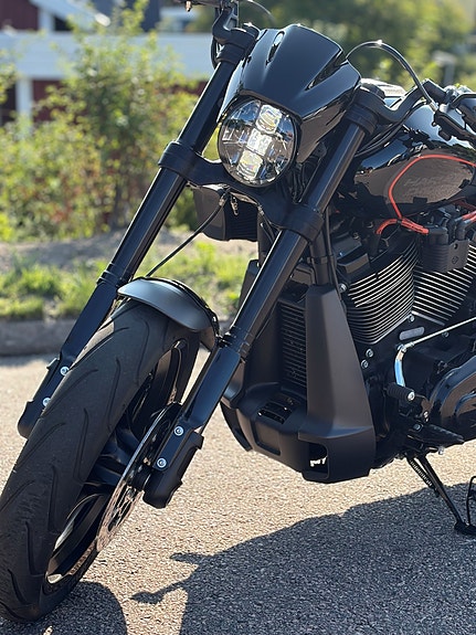 Harley-Davidson FXDR Milwaukee-Eight 114 7 of 14