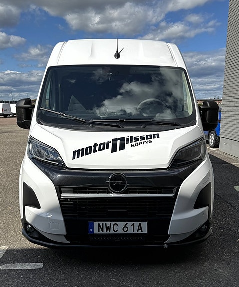 Opel Movano 2 of 15