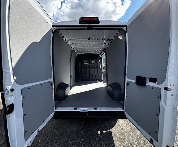 Opel Movano 10 of 15