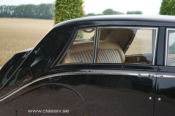 Rolls Royce Silver Wraith 5 of 28