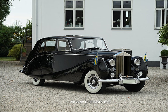 Rolls Royce Silver Wraith 3 of 28