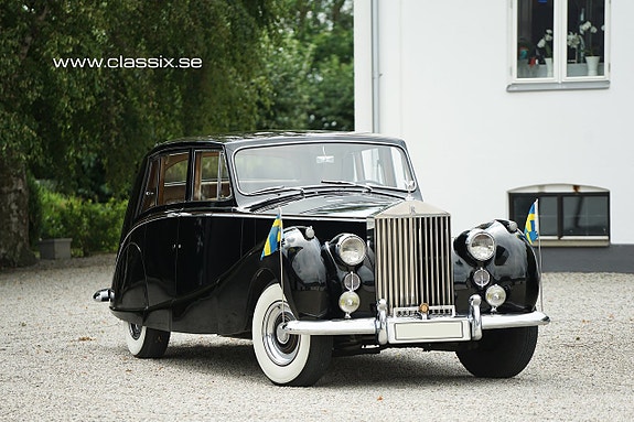 Rolls Royce Silver Wraith 20 of 28