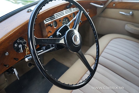 Rolls Royce Silver Wraith 17 of 28