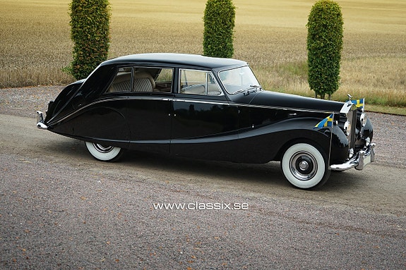 Rolls Royce Silver Wraith 2 of 28