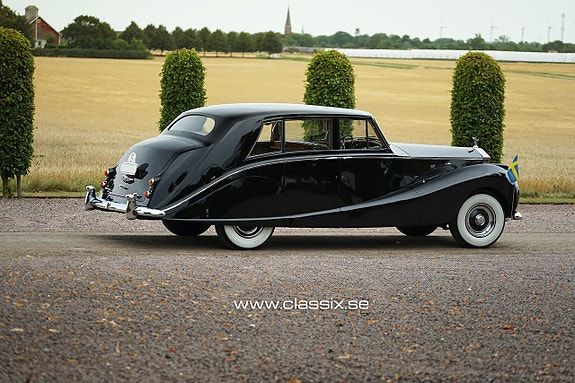 Rolls Royce Silver Wraith 21 of 28