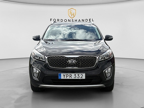Kia Sorento 2 of 14
