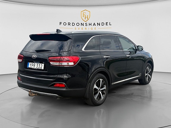 Kia Sorento 5 of 14