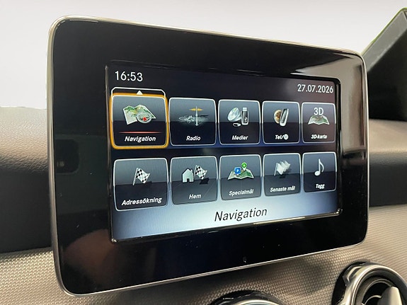 Mercedes-Benz GLA200 24 of 24
