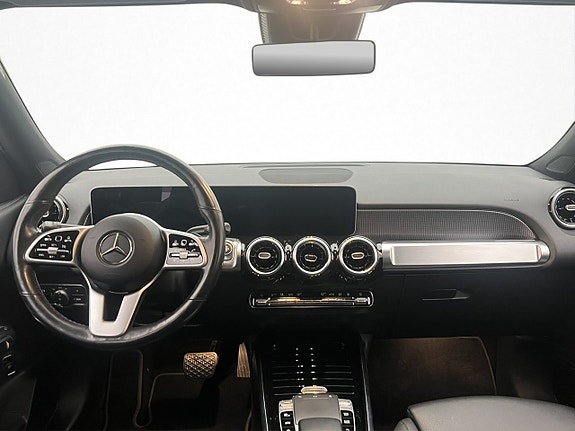 Mercedes-Benz GLB180 d 13 of 30