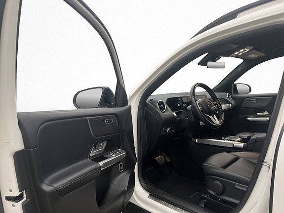 Mercedes-Benz GLB180 d 11 of 30