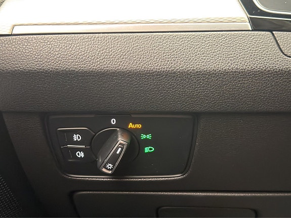 Volkswagen Passat Alltrack 26 of 30