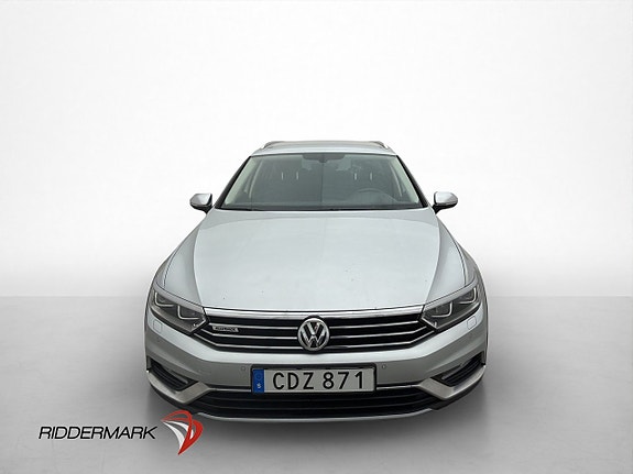 Volkswagen Passat Alltrack 2 of 30