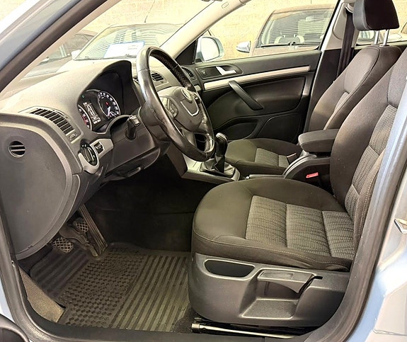 Skoda Octavia 9 of 23
