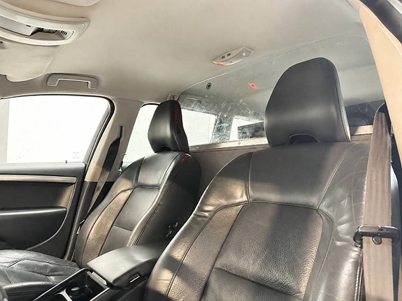 Volvo V70 6 of 8