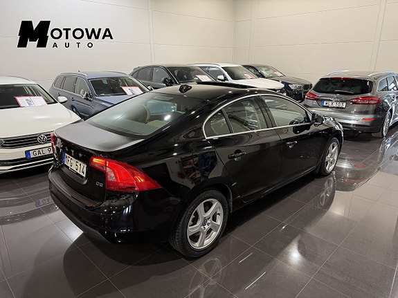 Volvo S60 3 of 25