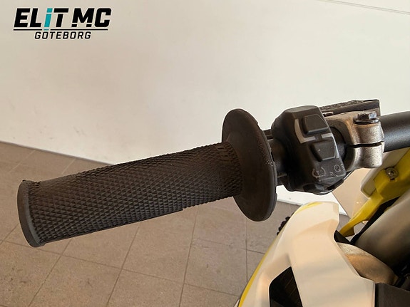 Husqvarna FC450 | Nytt bakdäck | Traction control 10 of 11