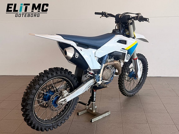 Husqvarna FC450 | Nytt bakdäck | Traction control 7 of 11