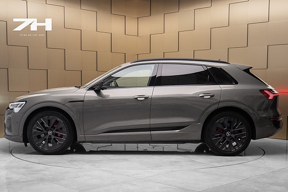 Audi Q8 e-tron 2 of 23