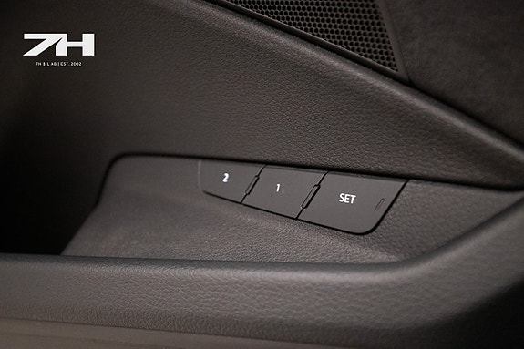 Audi Q8 e-tron 19 of 23