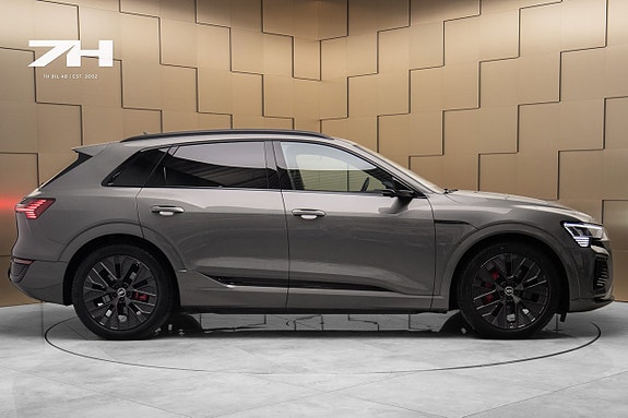 Audi Q8 e-tron 6 of 23