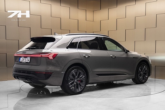 Audi Q8 e-tron 5 of 23