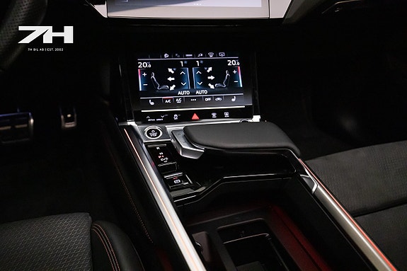 Audi Q8 e-tron 15 of 23