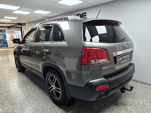 Kia Sorento 4 of 26