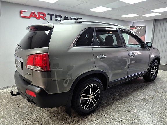 Kia Sorento 5 of 26