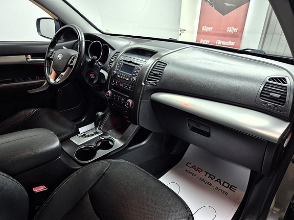 Kia Sorento 21 of 26