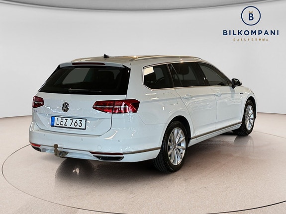 Volkswagen Passat 5 of 20