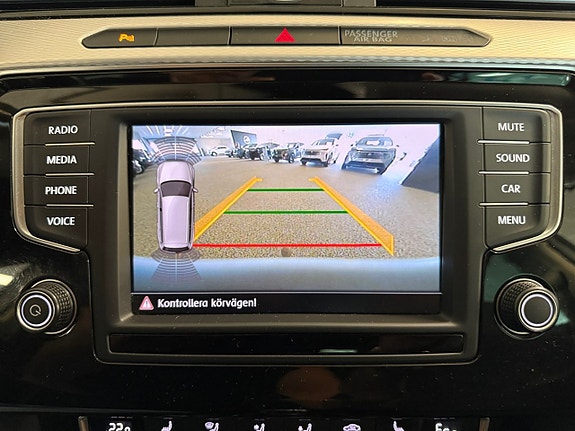 Volkswagen Passat 20 of 20