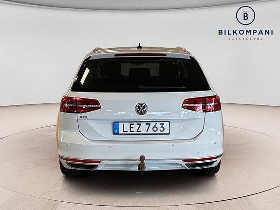 Volkswagen Passat 4 of 20