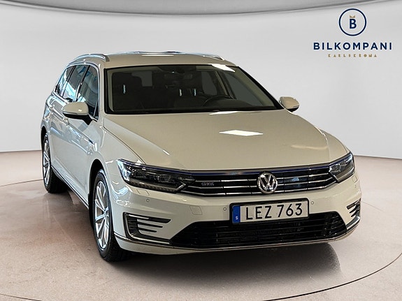 Volkswagen Passat 7 of 20