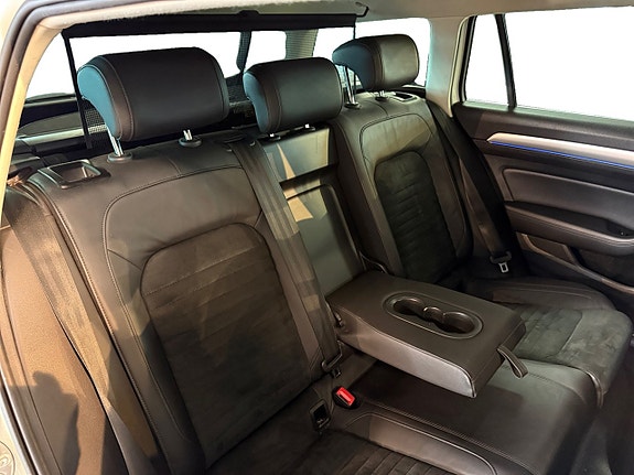 Volkswagen Passat 16 of 20