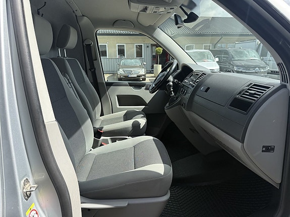 Volkswagen Transporter 7 of 7