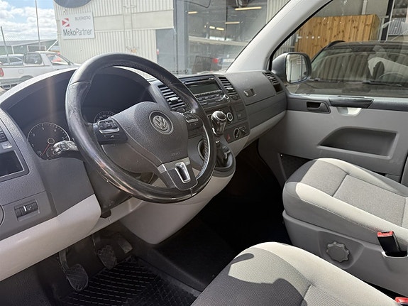 Volkswagen Transporter 6 of 7