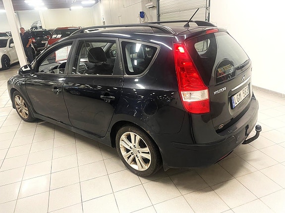 Hyundai i30 3 of 3