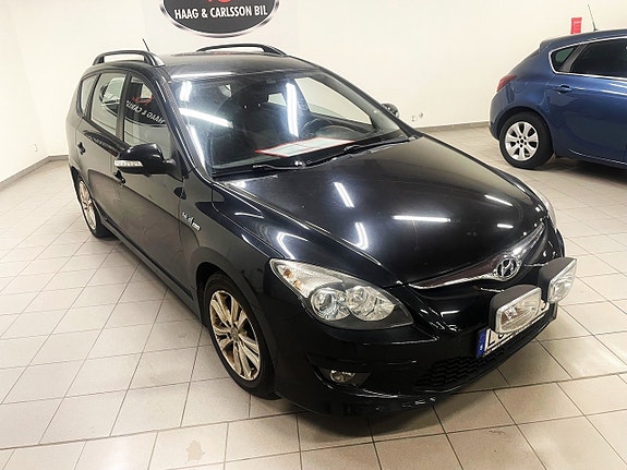 Hyundai i30 2 of 3