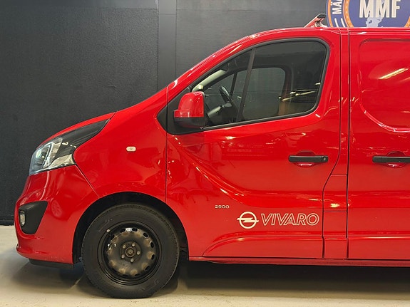 Opel Vivaro 5 of 25