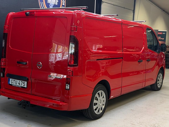 Opel Vivaro 23 of 25