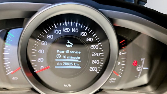 Volvo V40 12 of 12
