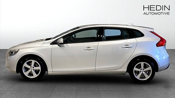 Volvo V40 6 of 12