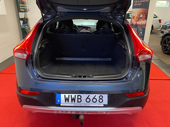 Volvo V40 Cross Country 6 of 24