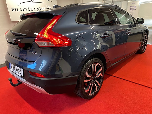 Volvo V40 Cross Country 7 of 24