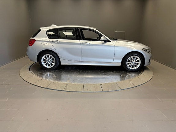 BMW 118d 6 of 18