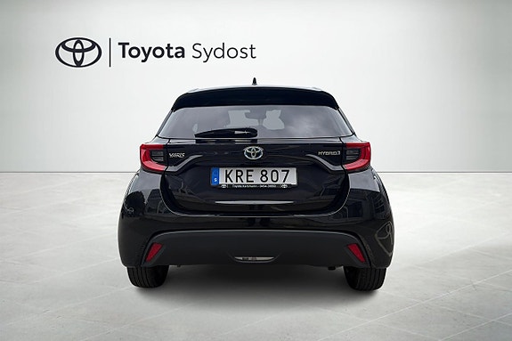Toyota Yaris 6 of 16